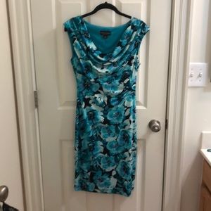 Knee-length floral dress